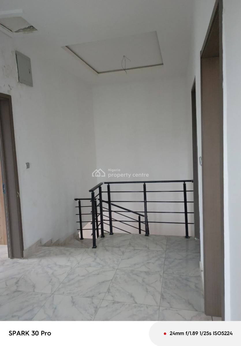 Brand New Spacious Master Bedroom Ensuite, Oseni Mayegun Street, Ologolo, Lekki, Lagos, Self Contain (single Rooms) for Rent