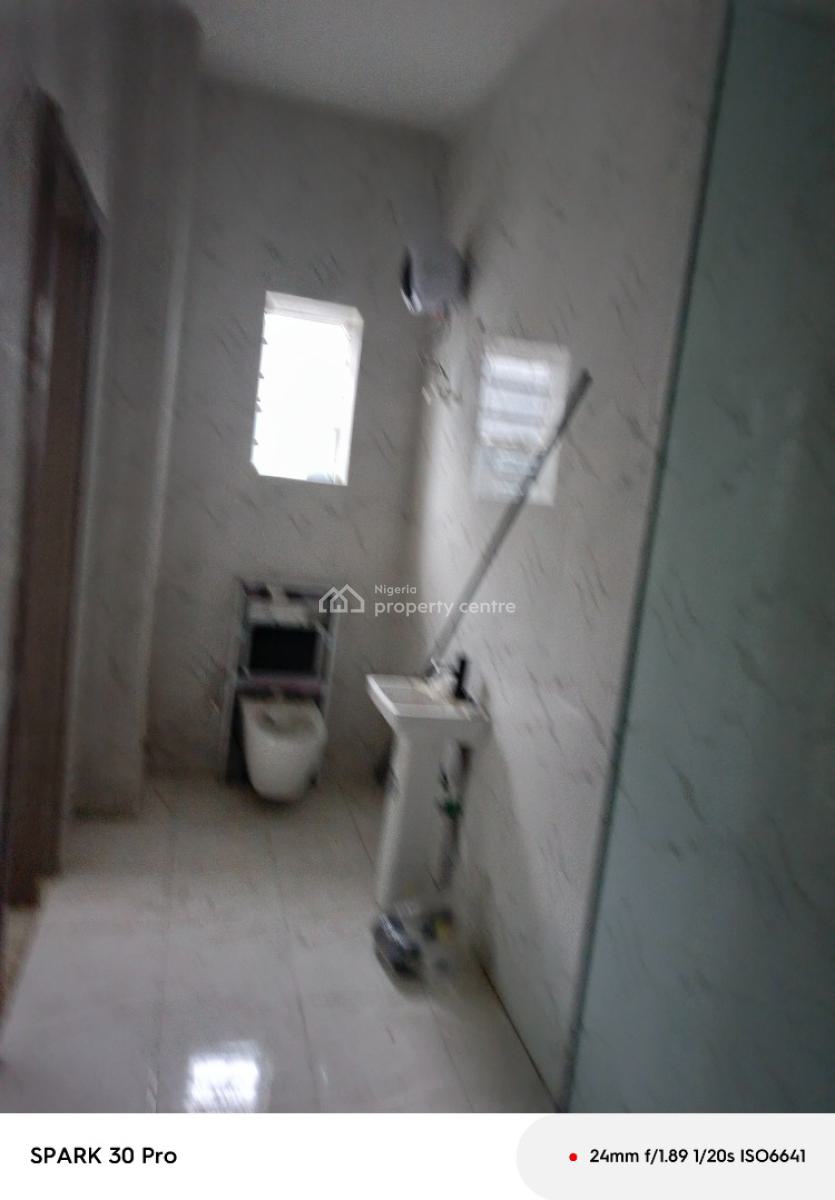 Brand New Spacious Master Bedroom Ensuite, Oseni Mayegun Street, Ologolo, Lekki, Lagos, Self Contain (single Rooms) for Rent