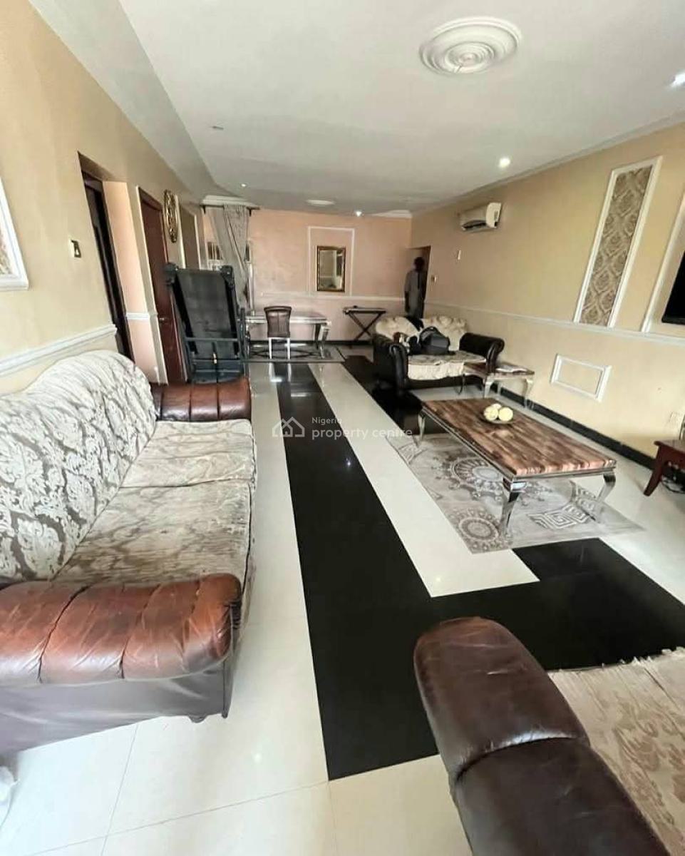 Lovely Spacious 3 Bedroom Apartment with Bq, Chevron, Lekki, Lagos, Flat / Apartment for Sale
