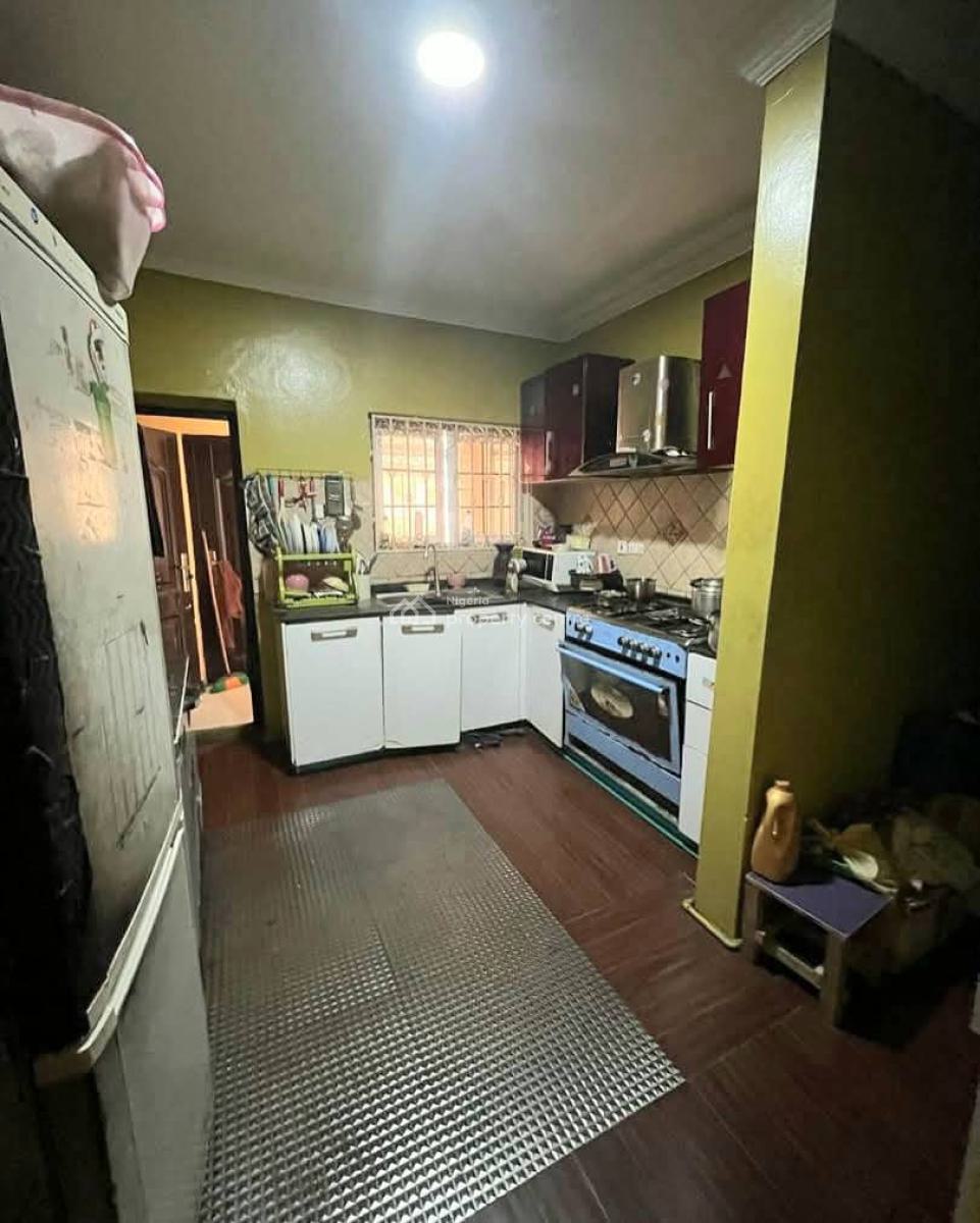 Lovely Spacious 3 Bedroom Apartment with Bq, Chevron, Lekki, Lagos, Flat / Apartment for Sale