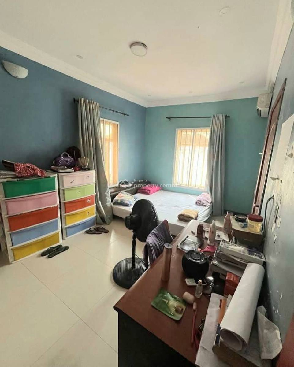 Lovely Spacious 3 Bedroom Apartment with Bq, Chevron, Lekki, Lagos, Flat / Apartment for Sale
