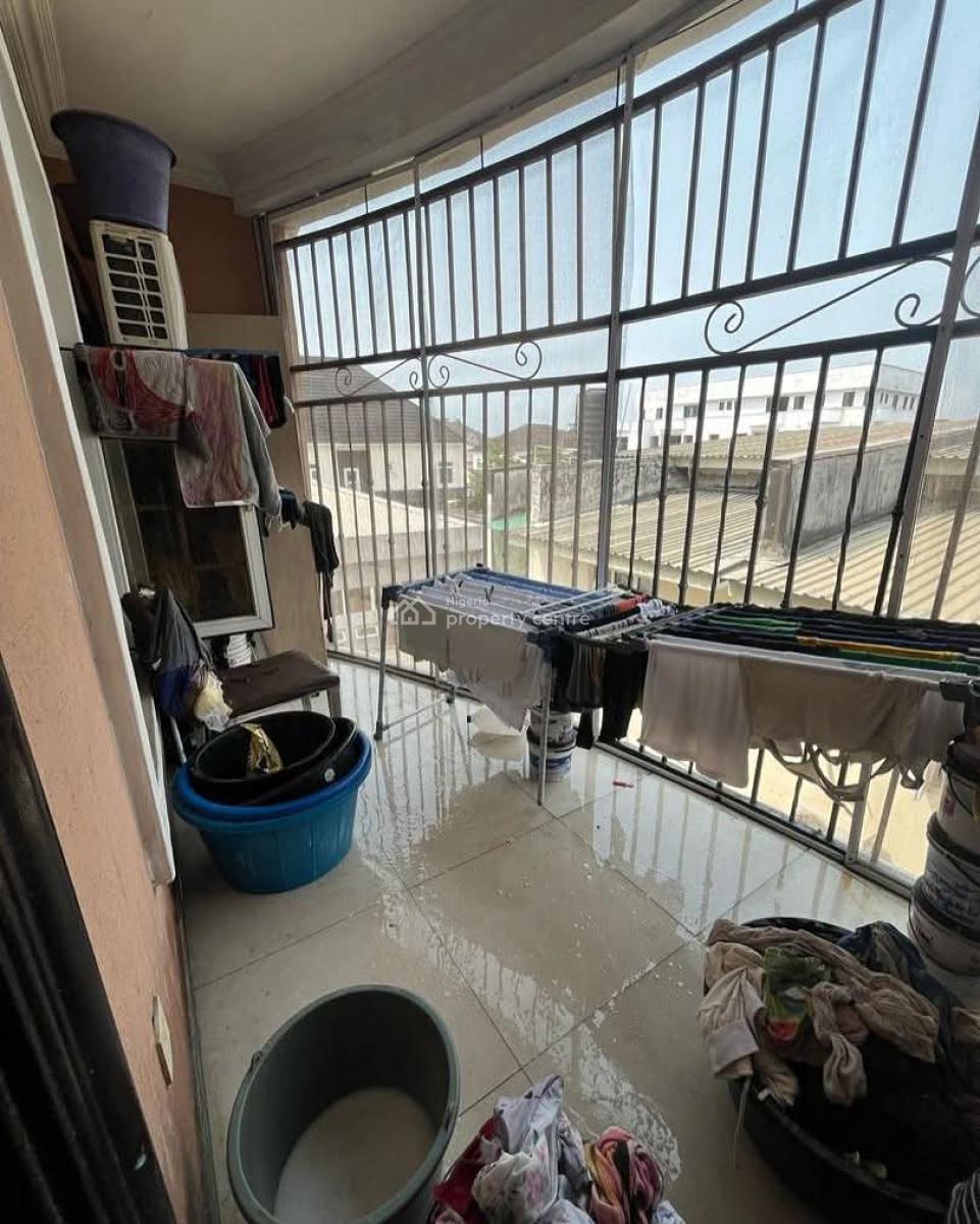 Lovely Spacious 3 Bedroom Apartment with Bq, Chevron, Lekki, Lagos, Flat / Apartment for Sale