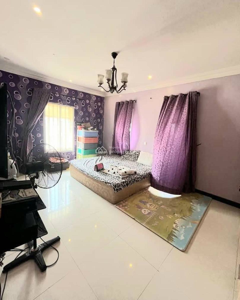 Lovely Spacious 3 Bedroom Apartment with Bq, Chevron, Lekki, Lagos, Flat / Apartment for Sale
