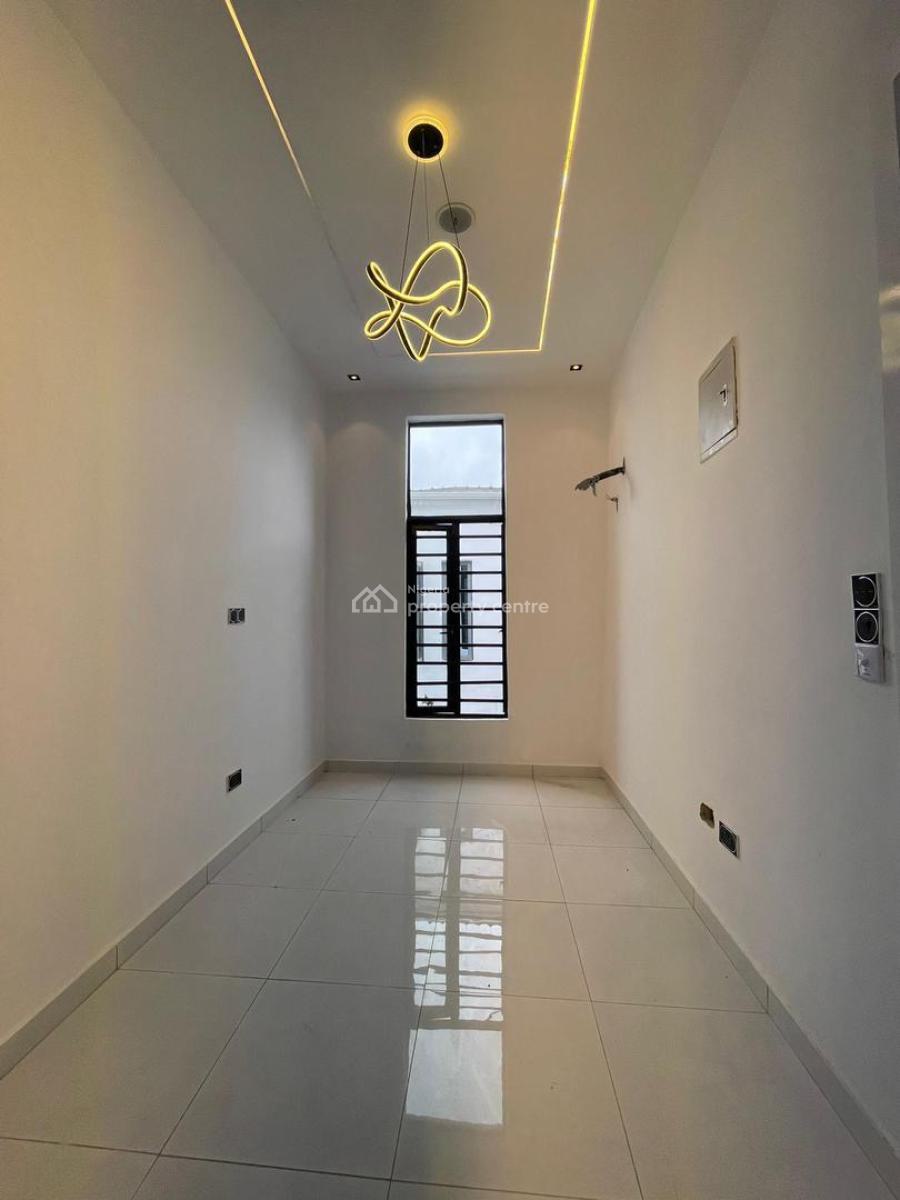 Luxurious Exquisite Duplex, Ikota, Lekki, Lagos, Semi-detached Duplex for Sale