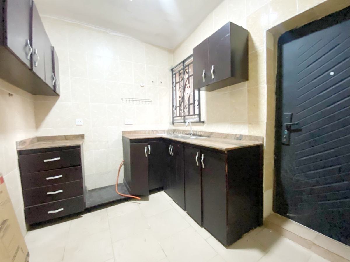 a Well Maintained Spacious 2 Bedroom Flat, Gra Phase 1, Magodo, Lagos, Flat / Apartment for Rent