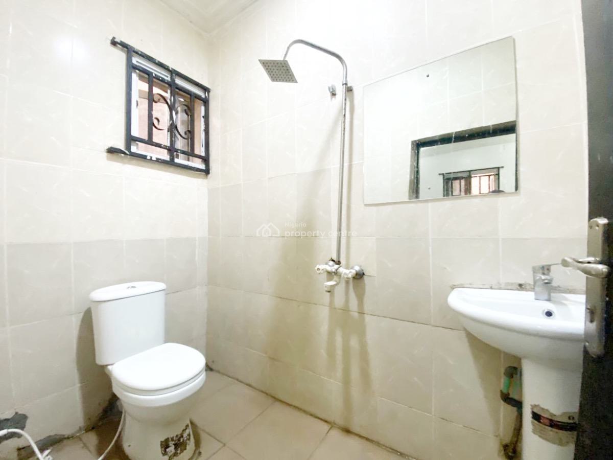 a Well Maintained Spacious 2 Bedroom Flat, Gra Phase 1, Magodo, Lagos, Flat / Apartment for Rent