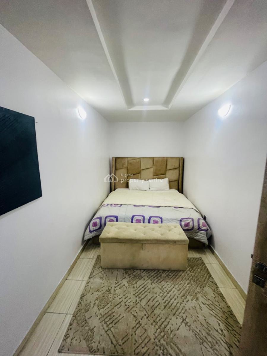 Luxury Two Bedroom Apartment with Pool, Gym & 24 Hours Electricity, Chevron, Lekki, Lagos, Flat / Apartment Short Let