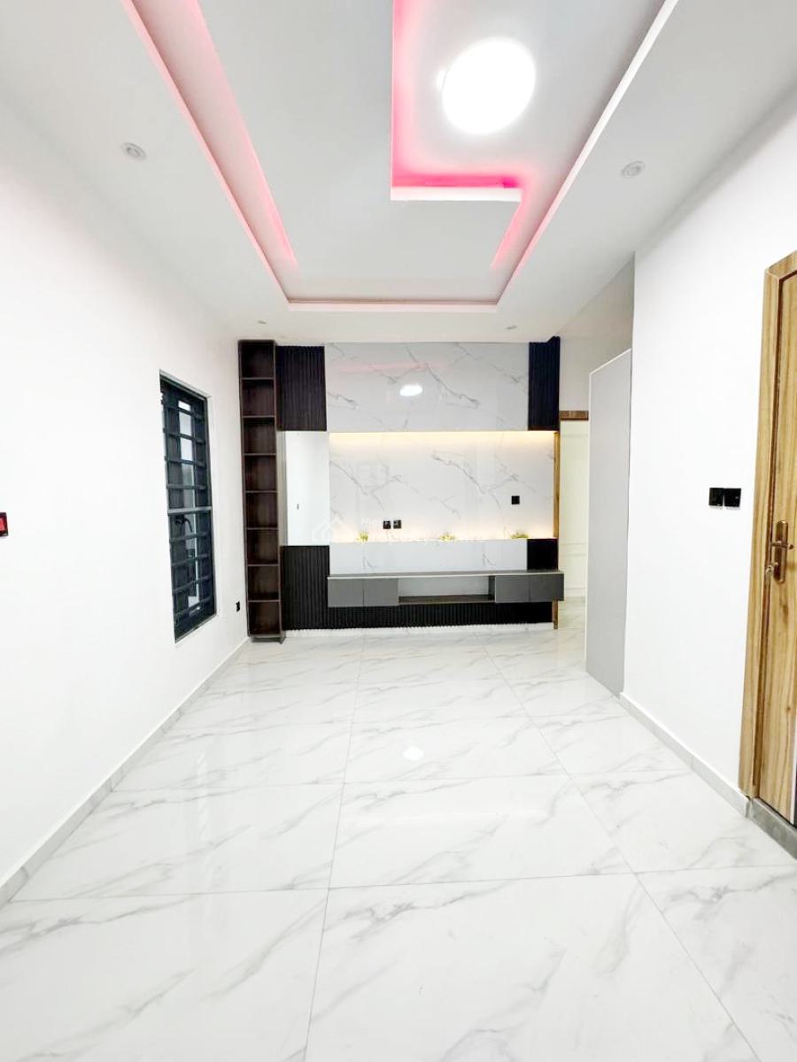 a Well Maintained Spacious 4 Bedroom Fully Detached Duplex with Bq, Gra Phase 2, Magodo, Lagos, Detached Duplex for Rent