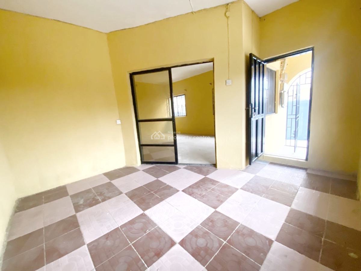 a Well Maintained Spacious 5 Bedroom Terrace Duplex, Gra Phase 1, Magodo, Lagos, Terraced Duplex for Rent