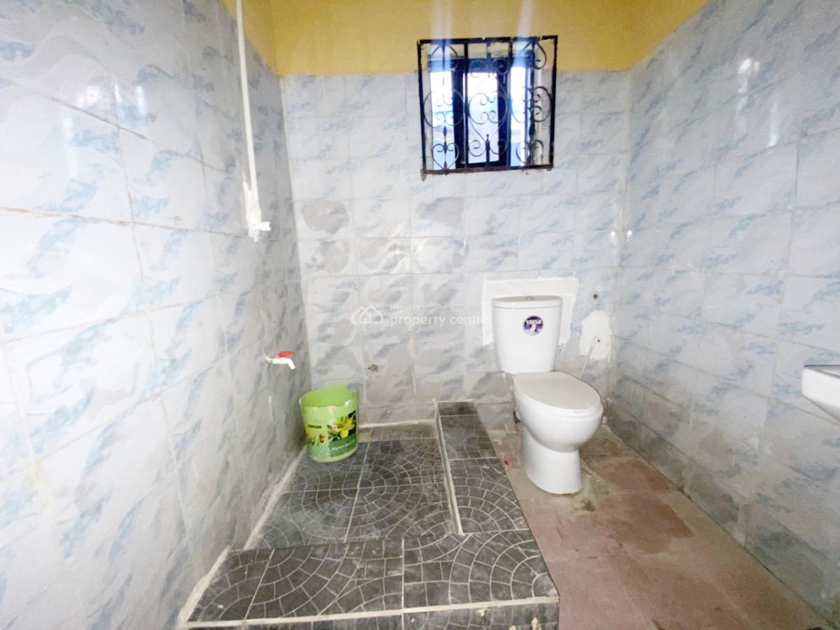 a Well Maintained Spacious 5 Bedroom Terrace Duplex, Gra Phase 1, Magodo, Lagos, Terraced Duplex for Rent