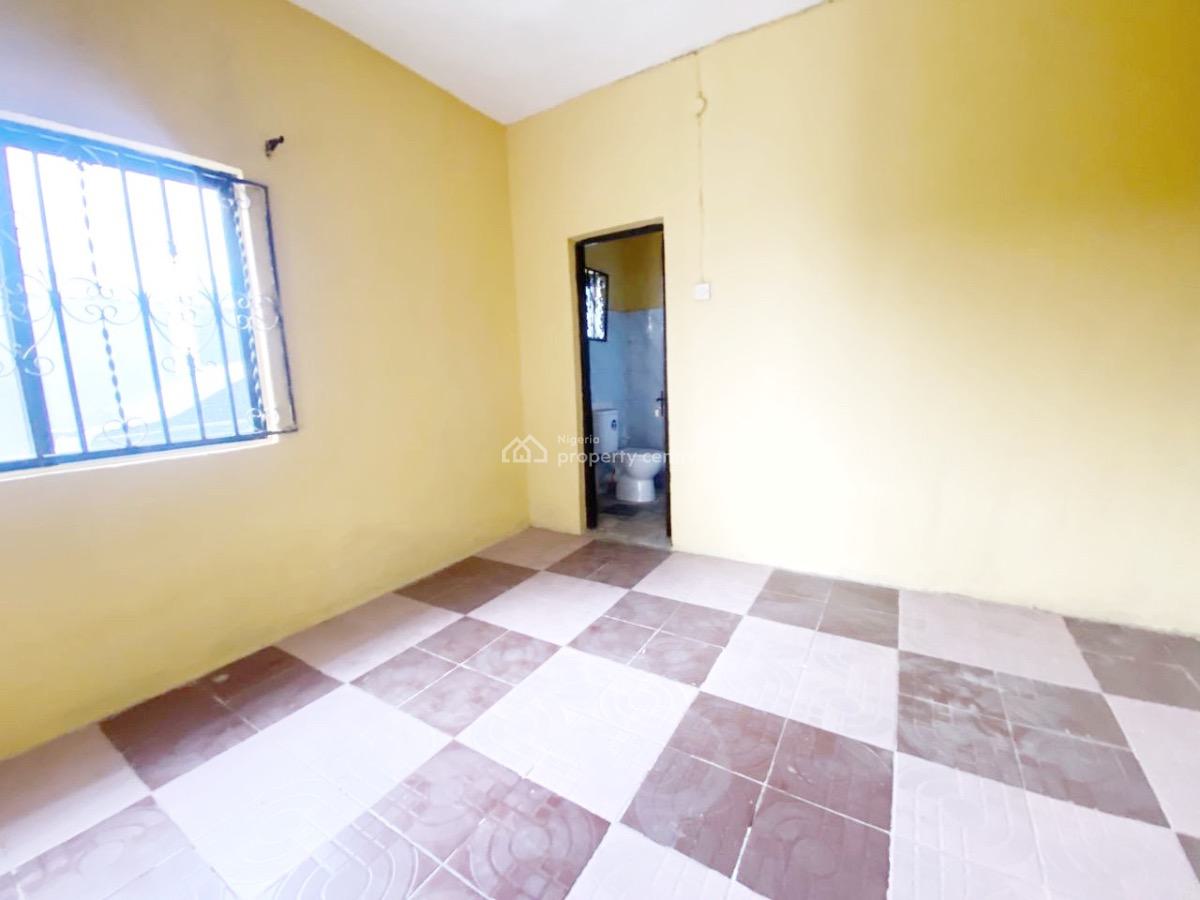 a Well Maintained Spacious 5 Bedroom Terrace Duplex, Gra Phase 1, Magodo, Lagos, Terraced Duplex for Rent