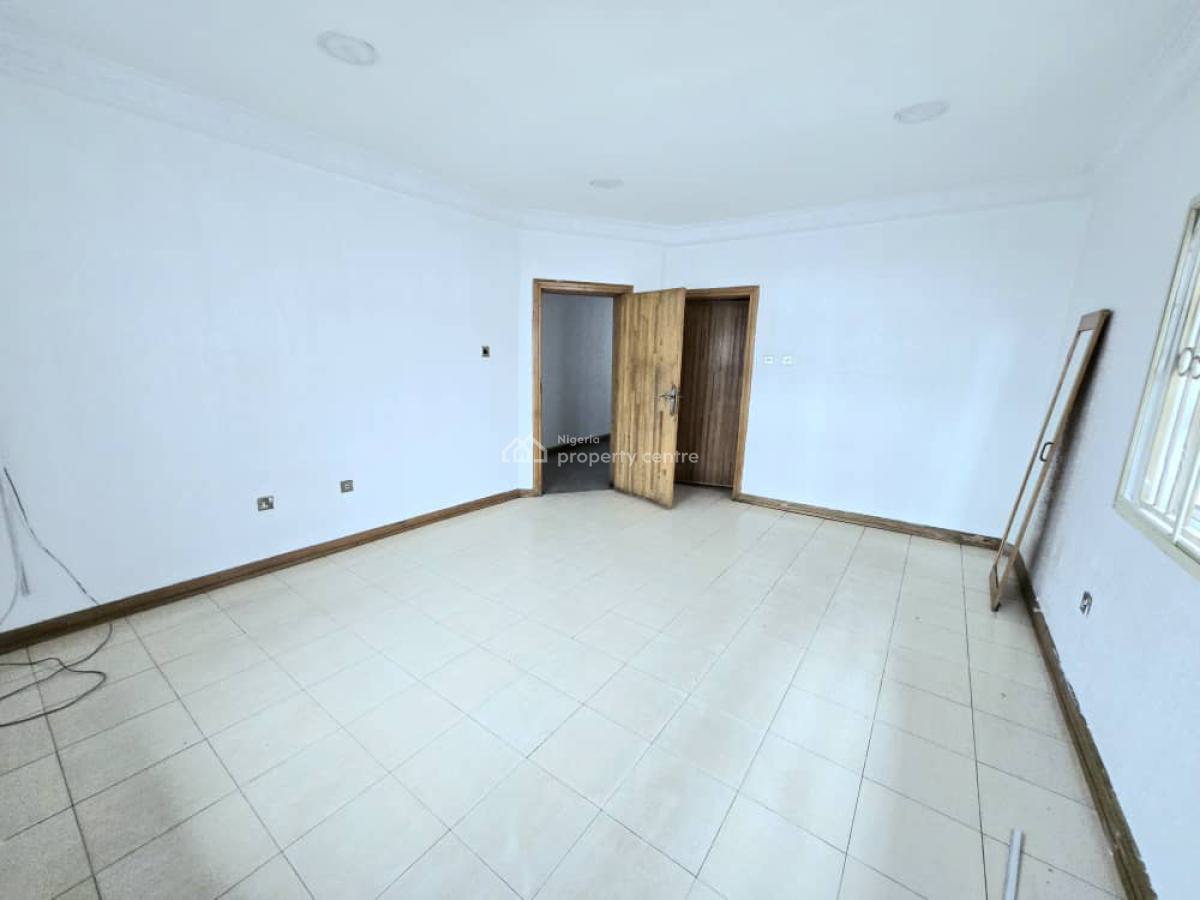 Commercial 5-bedroom Detached House with 2 Rooms Staff Quarters, Lekki Phase 1, Lekki, Lagos, Office Space for Rent