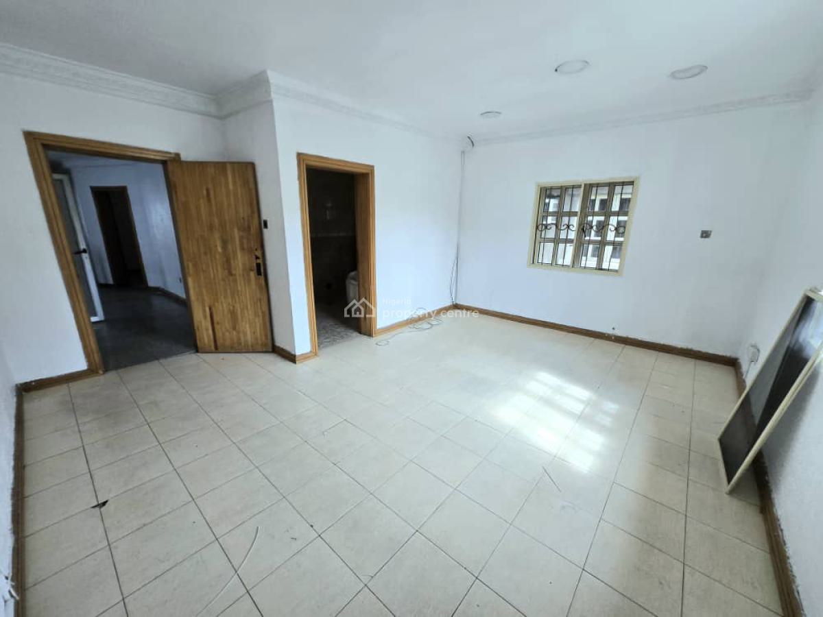 Commercial 5-bedroom Detached House with 2 Rooms Staff Quarters, Lekki Phase 1, Lekki, Lagos, Office Space for Rent
