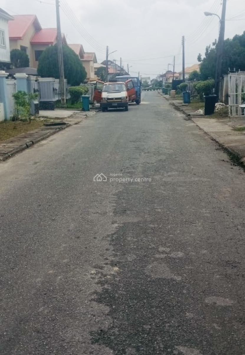 Well Maintained Detached Duplex in a Popular Estate, Crown Estate, Sangotedo, Ajah, Lagos, Detached Duplex for Sale