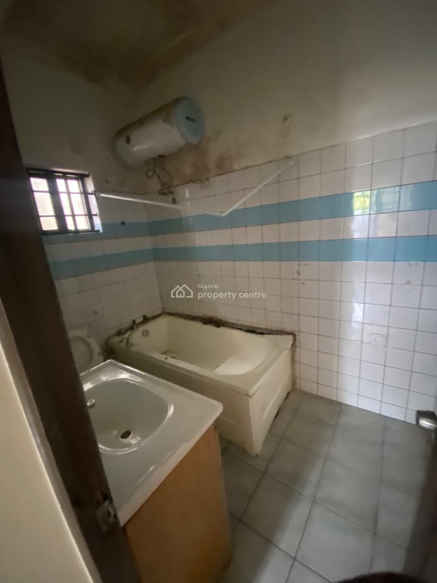 Clean 4 Bedroom Flat, Ground & 1st Floor Available, By Lakechad, Maitama District, Abuja, Flat / Apartment for Rent