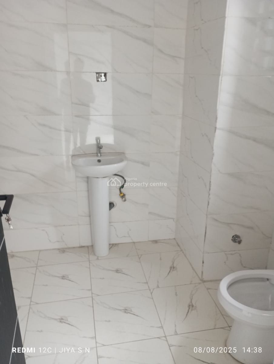 Newly Built and Specious 4 Bedrooom Terrace Duplex, Gaduwa, Abuja, Terraced Duplex for Rent