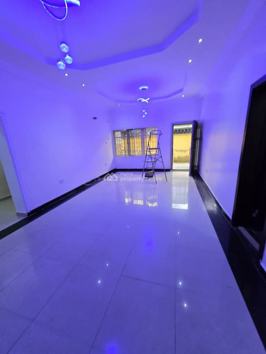 Spacious Self-serviced 2-bedroom Apartment, Lekki Phase 1, Lekki, Lagos, Flat / Apartment for Rent