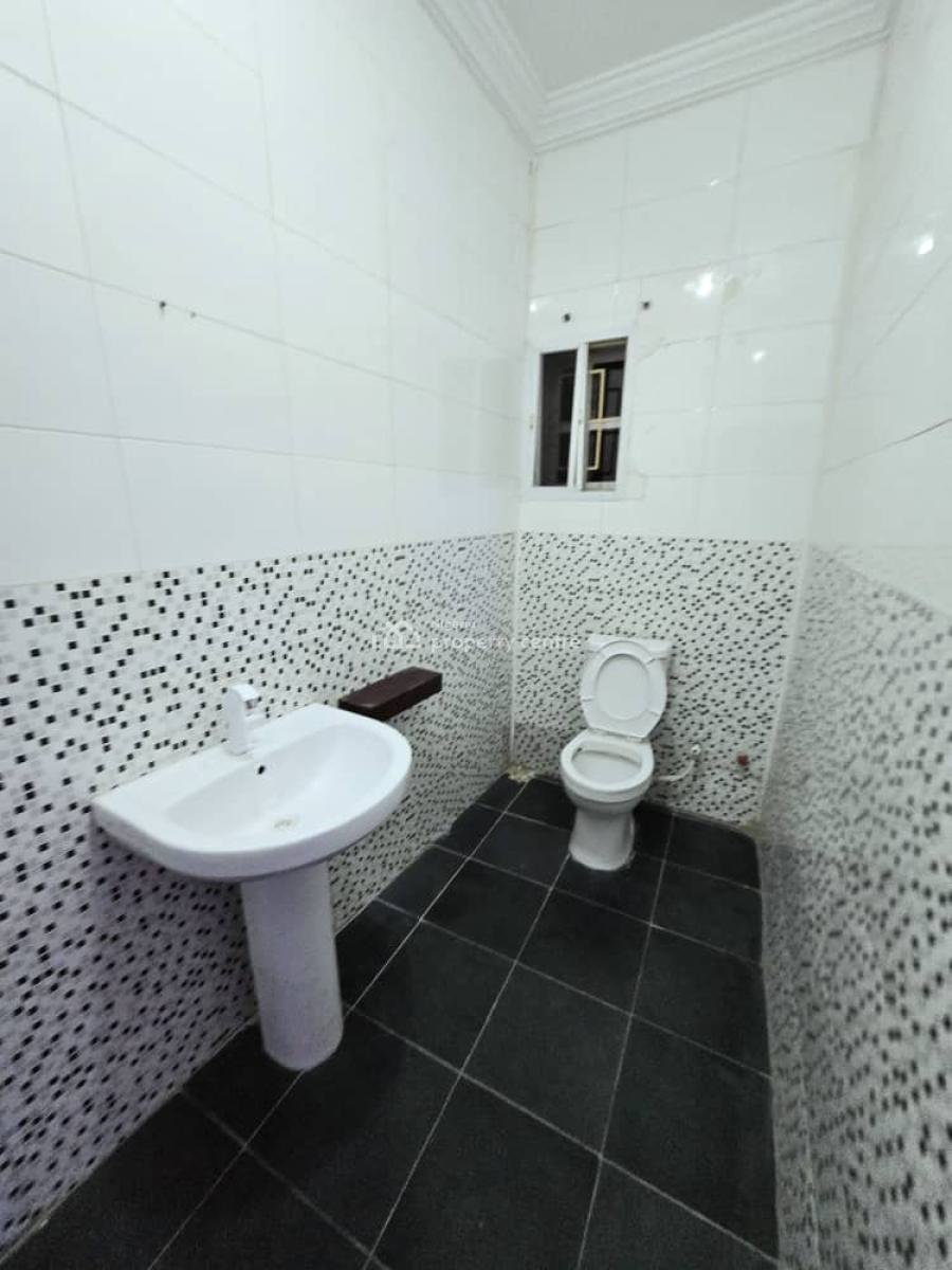 Spacious Self-serviced 2-bedroom Apartment, Lekki Phase 1, Lekki, Lagos, Flat / Apartment for Rent