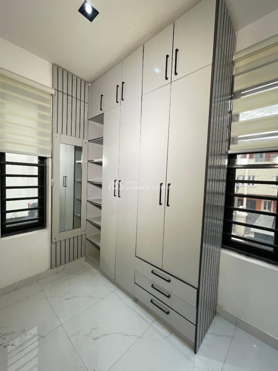 Fully Furnished 2 Bedroom Apartment with 24 Hours Good Water, Equipped Gym, Lekki Phase 1, Lekki, Lagos, Flat / Apartment for Sale