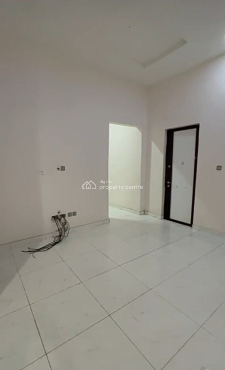 Massive Masters Bedroom (sharing Fully Fitted Kitchen), Maple Electric Homes, Orchid Road, Lekki, Lagos, Self Contain (single Rooms) for Rent