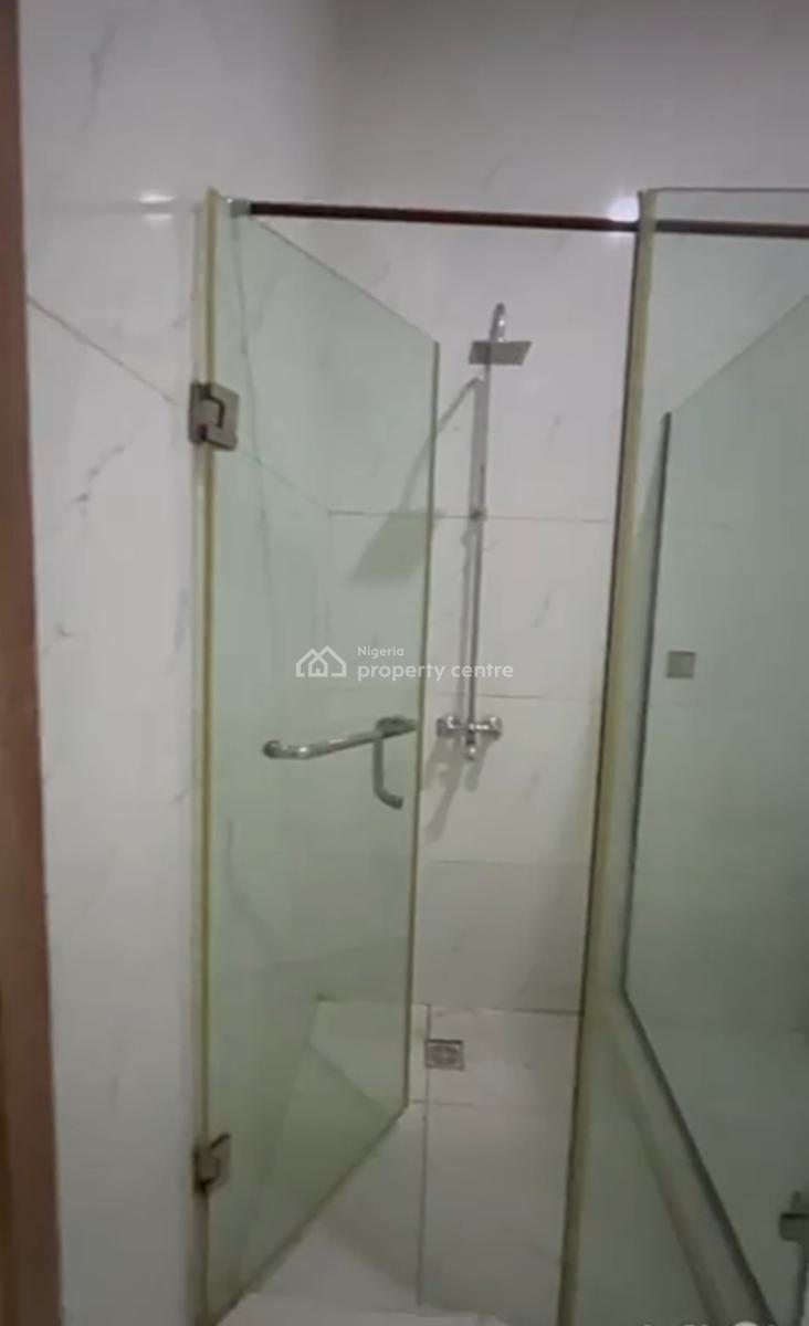 Massive Masters Bedroom (sharing Fully Fitted Kitchen), Maple Electric Homes, Orchid Road, Lekki, Lagos, Self Contain (single Rooms) for Rent