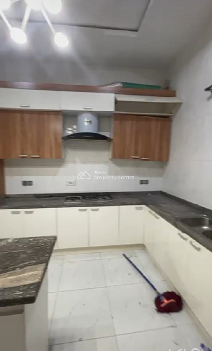 Massive Masters Bedroom (sharing Fully Fitted Kitchen), Maple Electric Homes, Orchid Road, Lekki, Lagos, Self Contain (single Rooms) for Rent