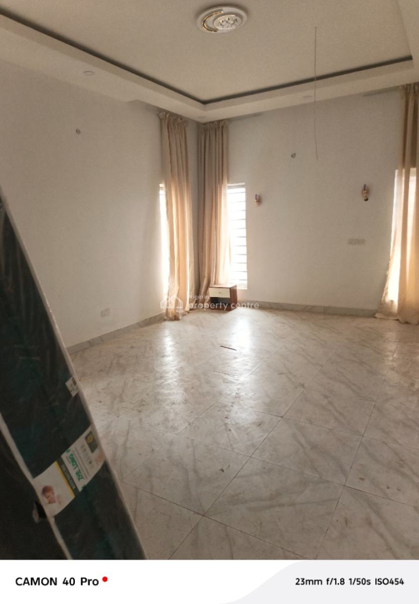 Alluringly Nice 3 Bedrooms Apartment, Shonibare Estate, Maryland, Lagos, Flat / Apartment for Rent
