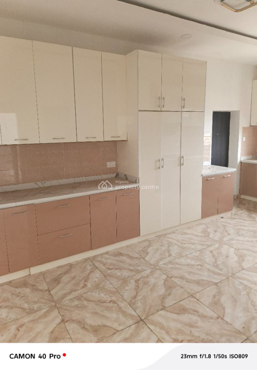 Alluringly Nice 3 Bedrooms Apartment, Shonibare Estate, Maryland, Lagos, Flat / Apartment for Rent