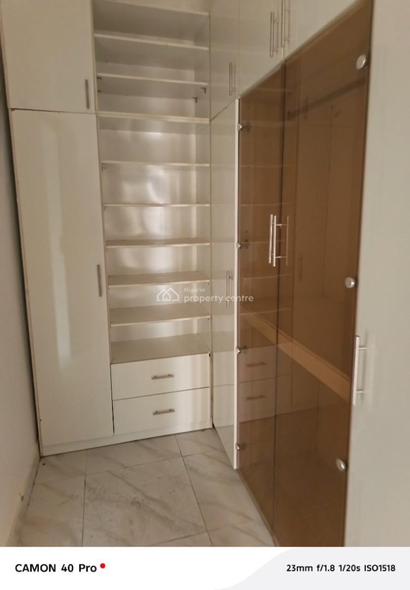 Alluringly Nice 3 Bedrooms Apartment, Shonibare Estate, Maryland, Lagos, Flat / Apartment for Rent