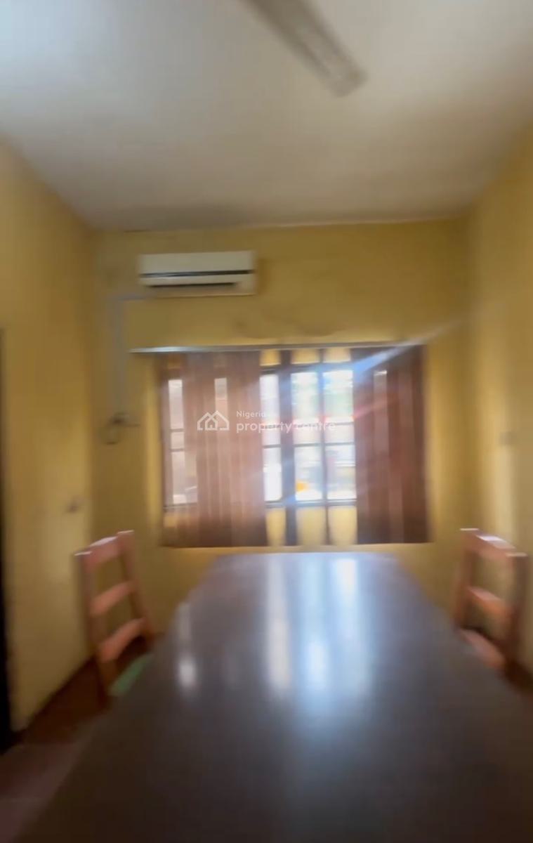 a Standard, Luxury 4 Bedroom Shared Office Space, Wuse 2, Abuja, Office Space for Rent