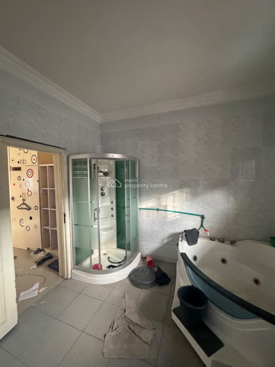 a Nice and Very Spacious Room and Parlour Available, Off Admiralty Way, Lekki Phase 1, Lekki, Lagos, Mini Flat (room and Parlour) for Rent