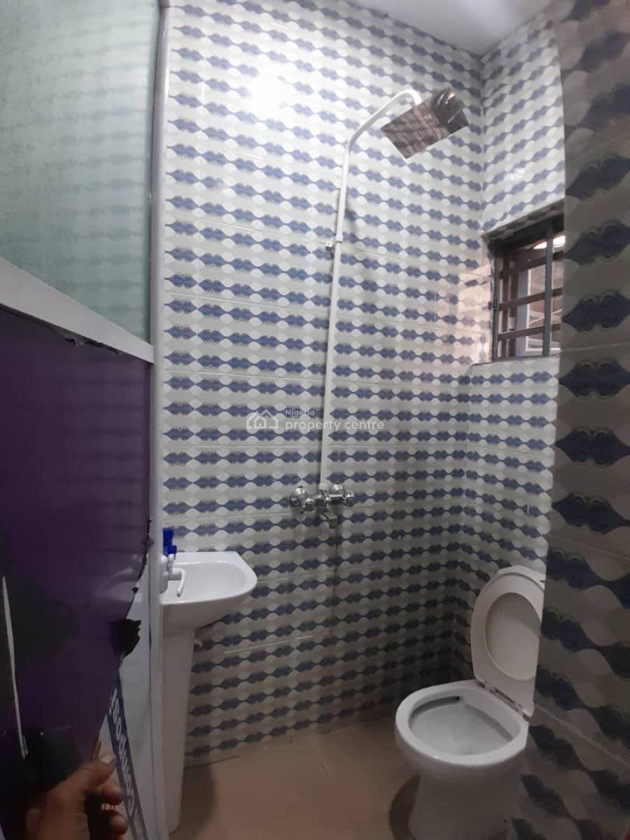 Lovely Built 3 Bedroom Apartment, Gra Phase 2, Magodo, Lagos, Flat / Apartment for Rent