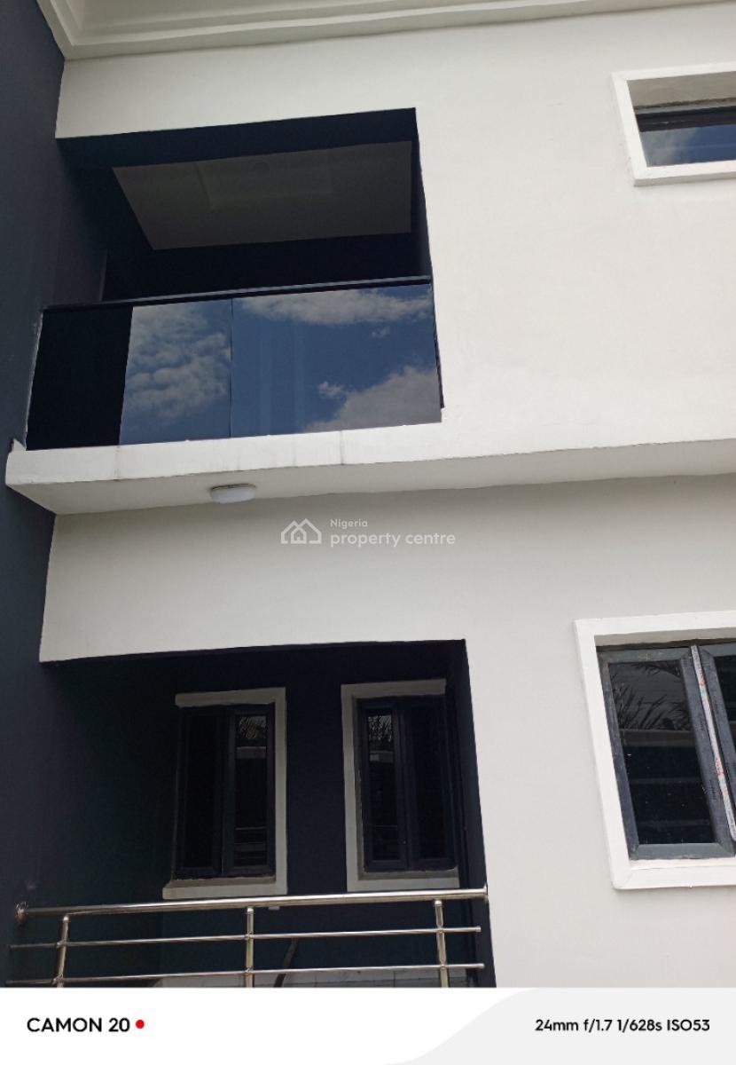 a Luxury 3bedroom in a Secure Estate, Seaside Estate Badore Ajah, Badore, Ajah, Lagos, Flat / Apartment for Rent