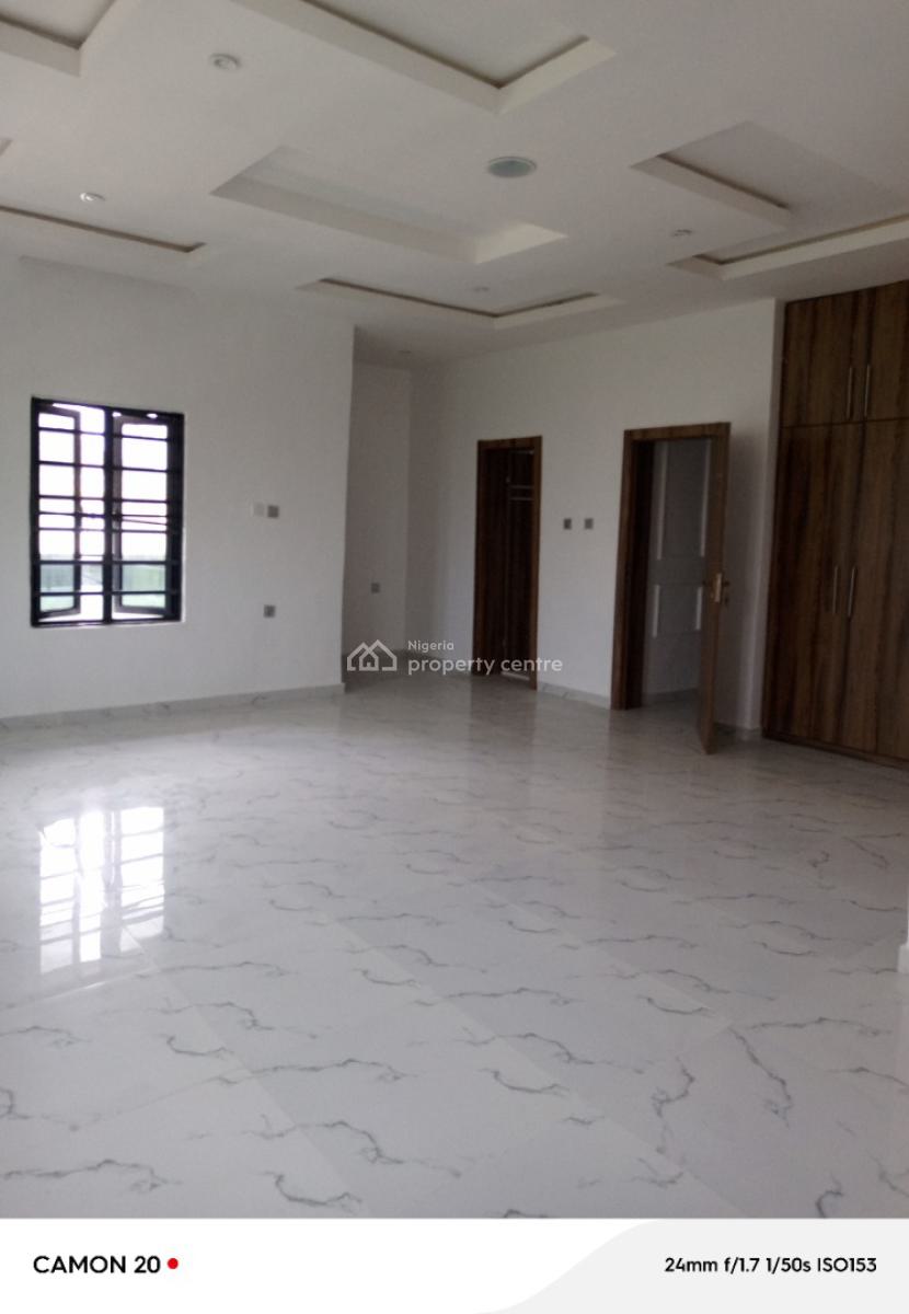 a Luxury 3bedroom in a Secure Estate, Seaside Estate Badore Ajah, Badore, Ajah, Lagos, Flat / Apartment for Rent