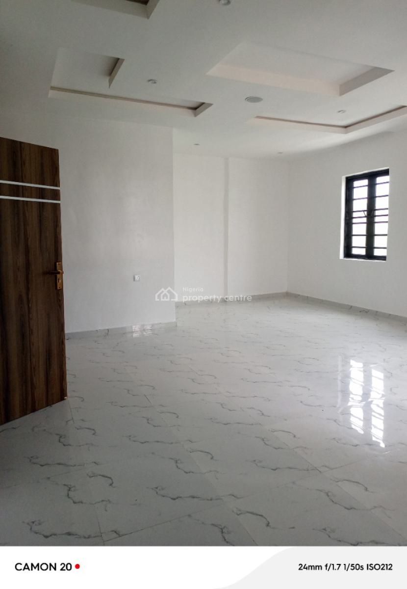 a Luxury 3bedroom in a Secure Estate, Seaside Estate Badore Ajah, Badore, Ajah, Lagos, Flat / Apartment for Rent