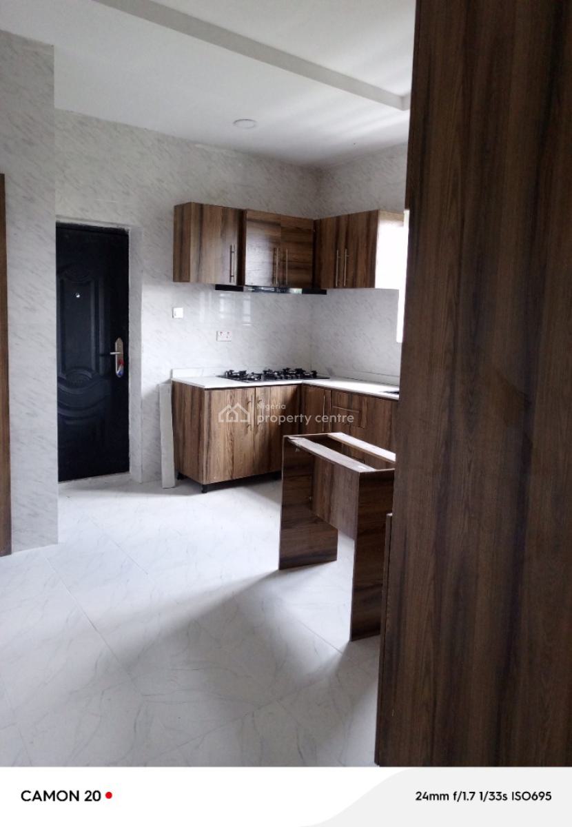 a Luxury 3bedroom in a Secure Estate, Seaside Estate Badore Ajah, Badore, Ajah, Lagos, Flat / Apartment for Rent