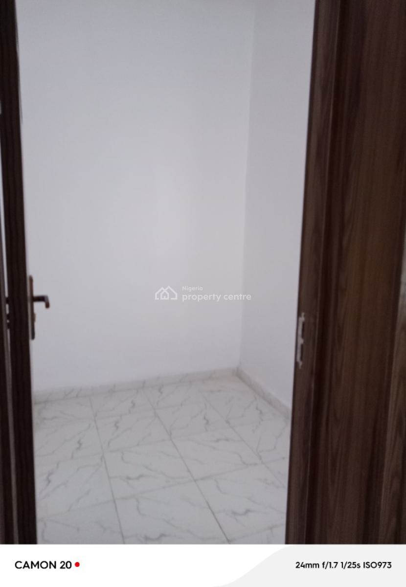 a Luxury 3bedroom in a Secure Estate, Seaside Estate Badore Ajah, Badore, Ajah, Lagos, Flat / Apartment for Rent
