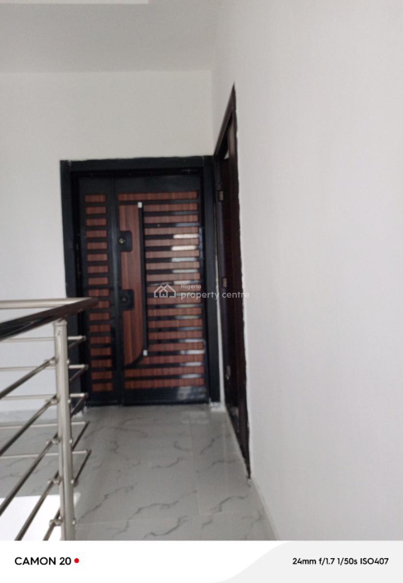 a Luxury 3bedroom in a Secure Estate, Seaside Estate Badore Ajah, Badore, Ajah, Lagos, Flat / Apartment for Rent