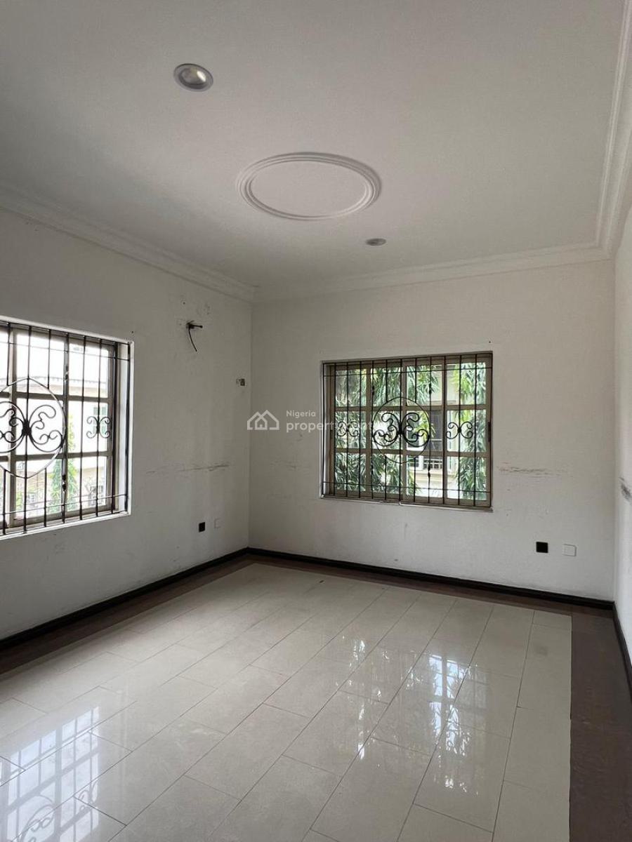 4bedroom Semi Detached with a Bq, Lekki Phase 1, Lekki, Lagos, Semi-detached Duplex for Rent