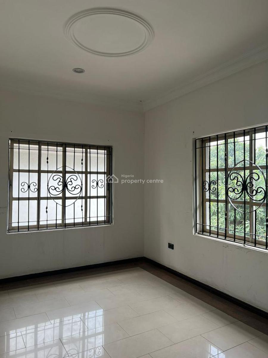 4bedroom Semi Detached with a Bq, Lekki Phase 1, Lekki, Lagos, Semi-detached Duplex for Rent