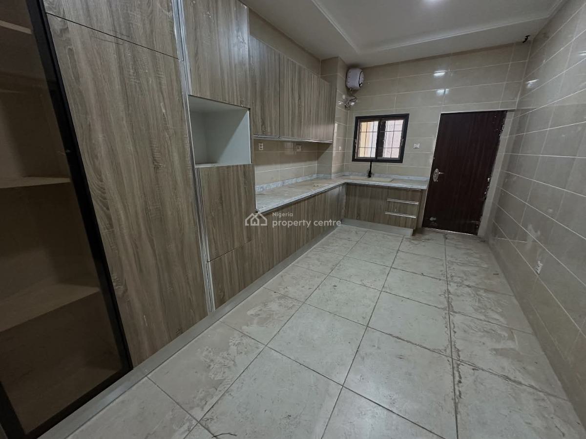 Tastefully Finished 4bedroom with Bq, American International School, Durumi, Abuja, Terraced Duplex for Sale