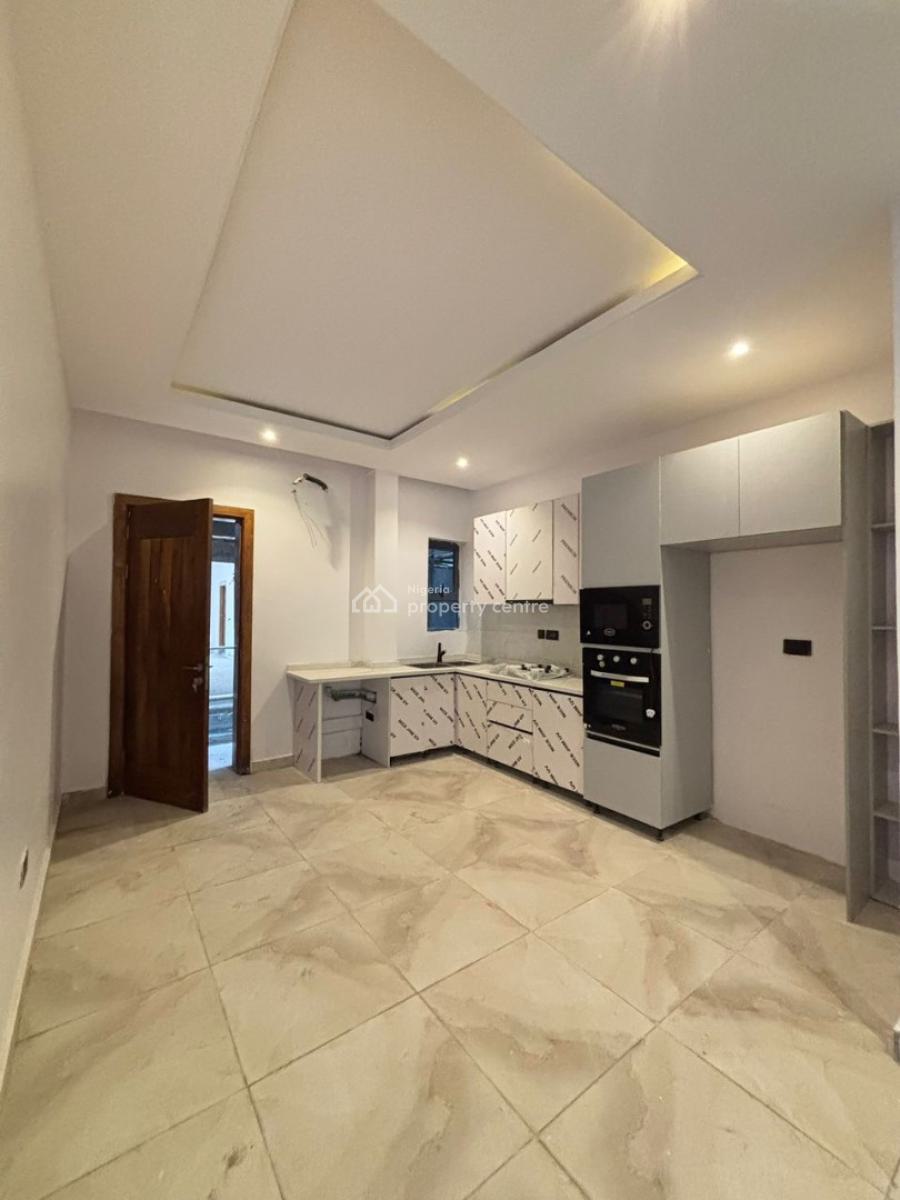 Modern Luxury 2 Bedroom Maisonette, Lekki Phase 1, Lekki, Lagos, Block of Flats for Sale