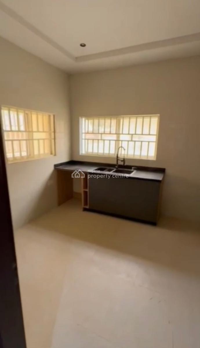 a Standard, Sweet 4 Bedroom Semi Detached Duplex, Jahi, Abuja, Semi-detached Duplex for Rent