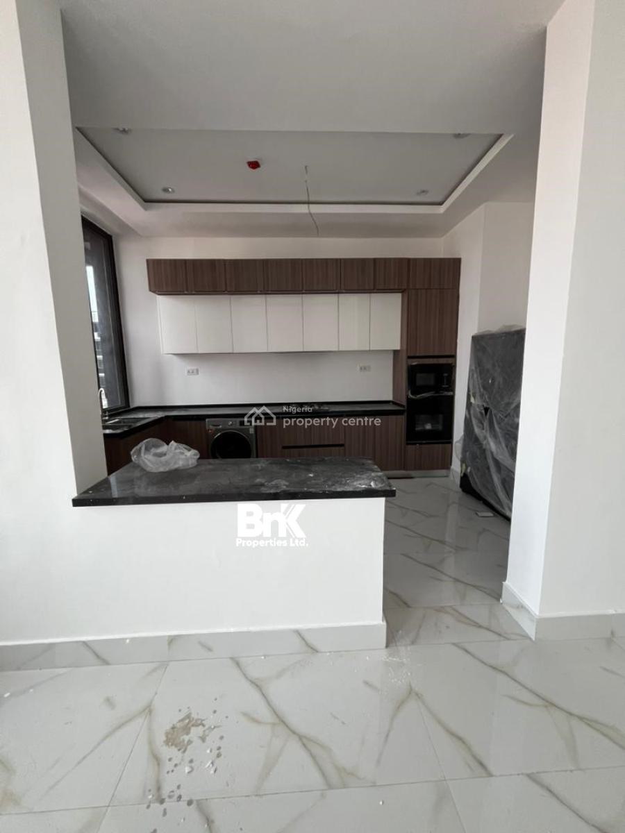 Modern 3-bedroom Apartment with Bq, Lekki Phase 1, Lekki, Lagos, Flat / Apartment for Rent