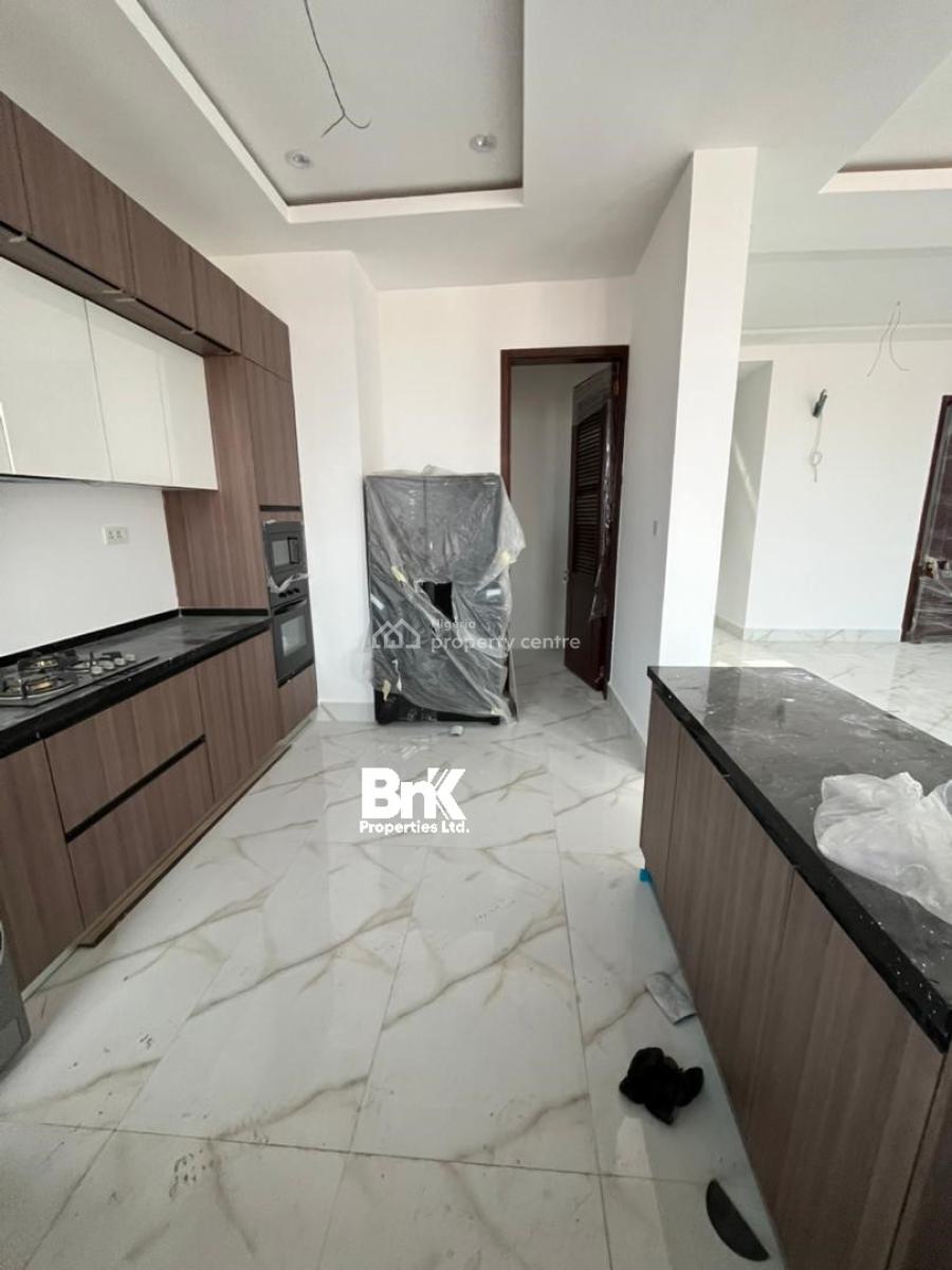 Modern 3-bedroom Apartment with Bq, Lekki Phase 1, Lekki, Lagos, Flat / Apartment for Rent