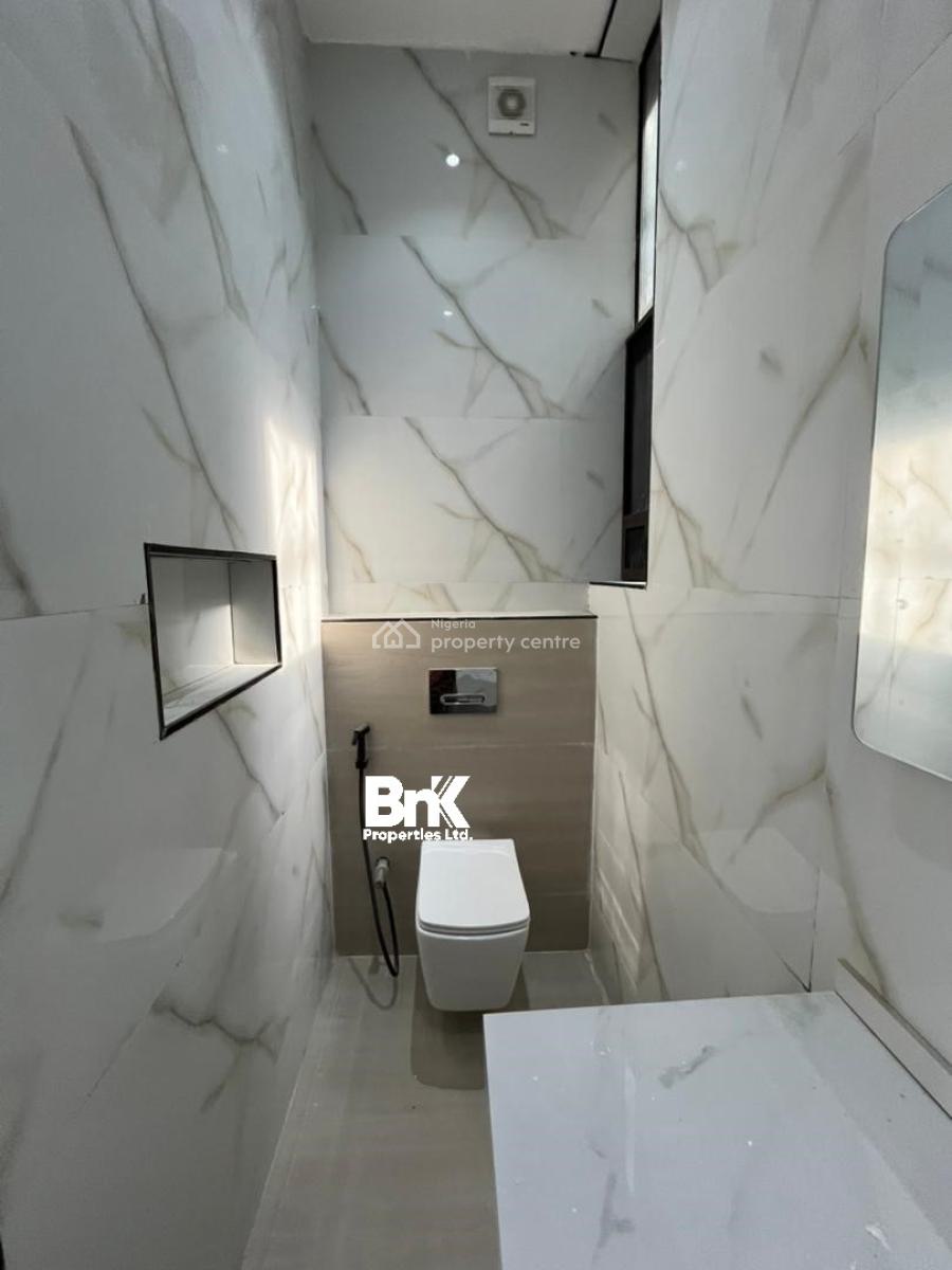 Modern 3-bedroom Apartment with Bq, Lekki Phase 1, Lekki, Lagos, Flat / Apartment for Rent