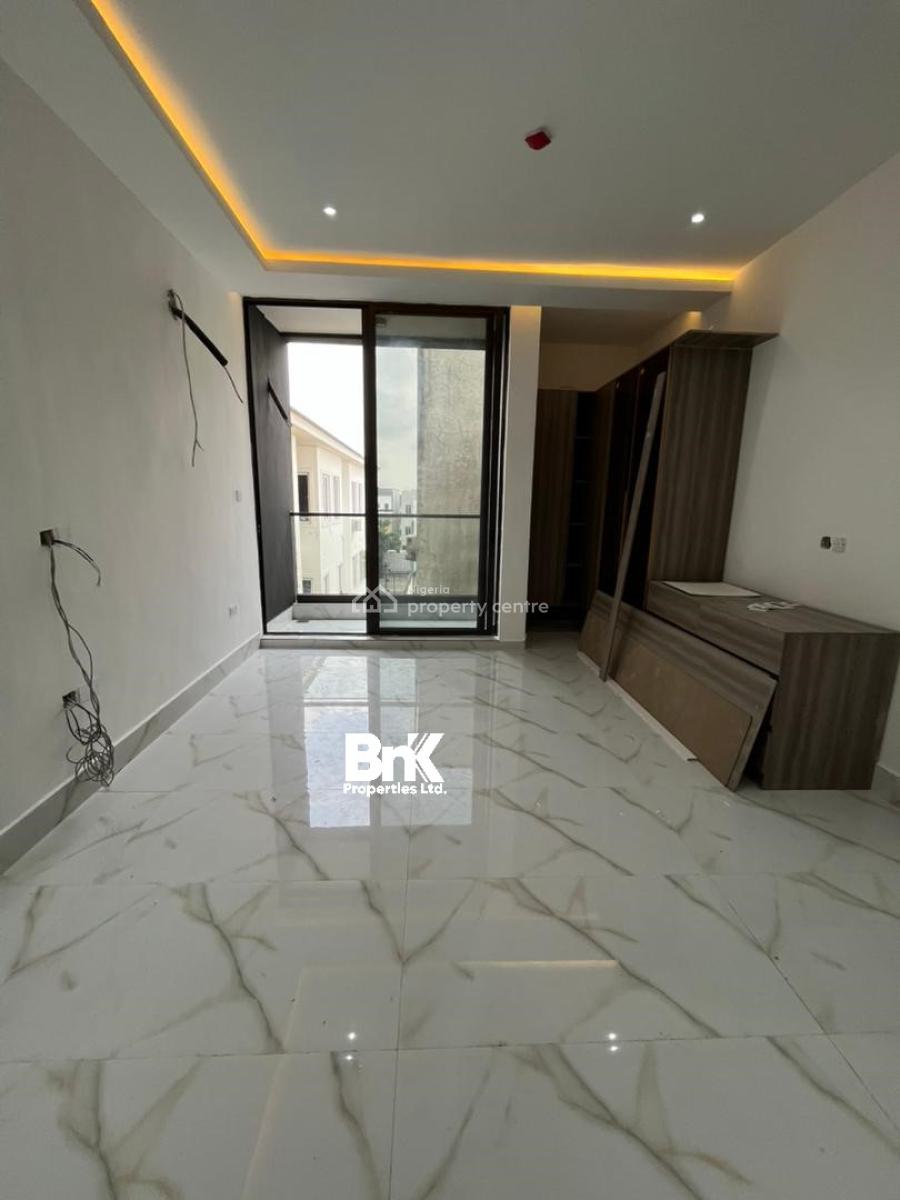 Modern 3-bedroom Apartment with Bq, Lekki Phase 1, Lekki, Lagos, Flat / Apartment for Rent