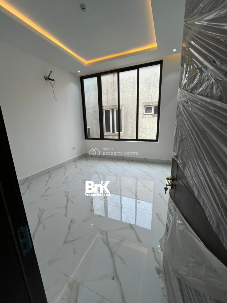 Modern 3-bedroom Apartment with Bq, Lekki Phase 1, Lekki, Lagos, Flat / Apartment for Rent
