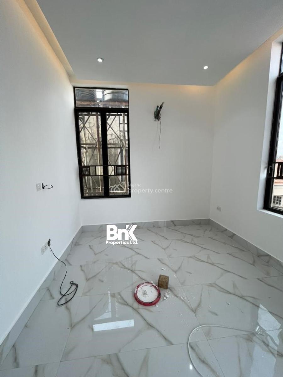 Modern 3-bedroom Apartment with Bq, Lekki Phase 1, Lekki, Lagos, Flat / Apartment for Rent