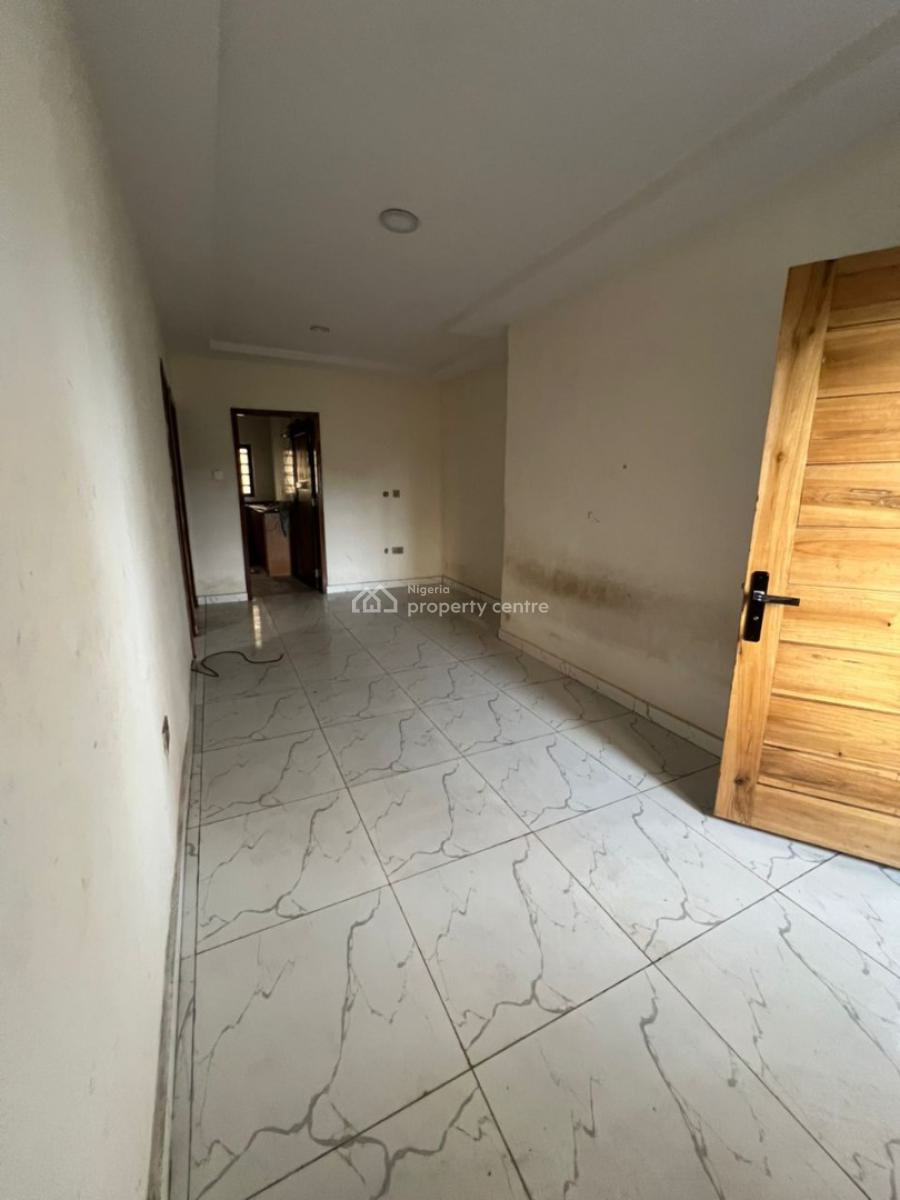 Spacious 2 Bedroom Apartment, @ Ogidan Estate Sangotedo, Sangotedo, Ajah, Lagos, Flat / Apartment for Rent